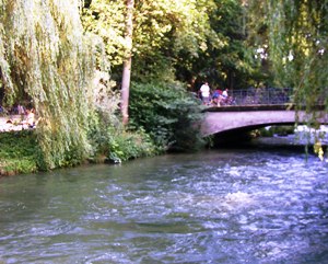 Eisbach passing through the Englischer Garten in Munich