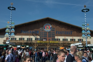 Winzerer Faehndl Beer Tent